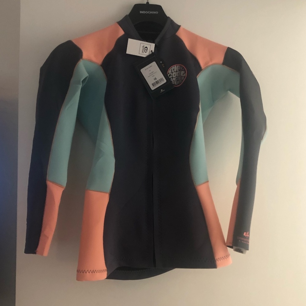 Women’s dawn patrol wetsuit top